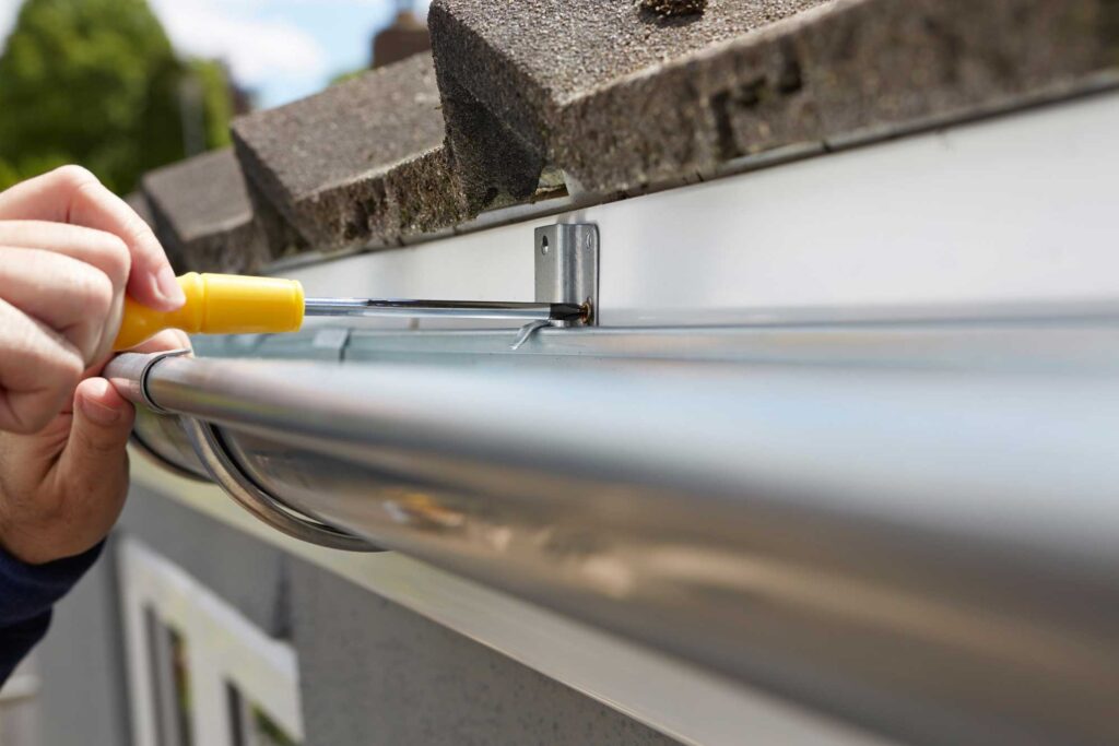 how to choose gutters, seamless gutters, Montgomery