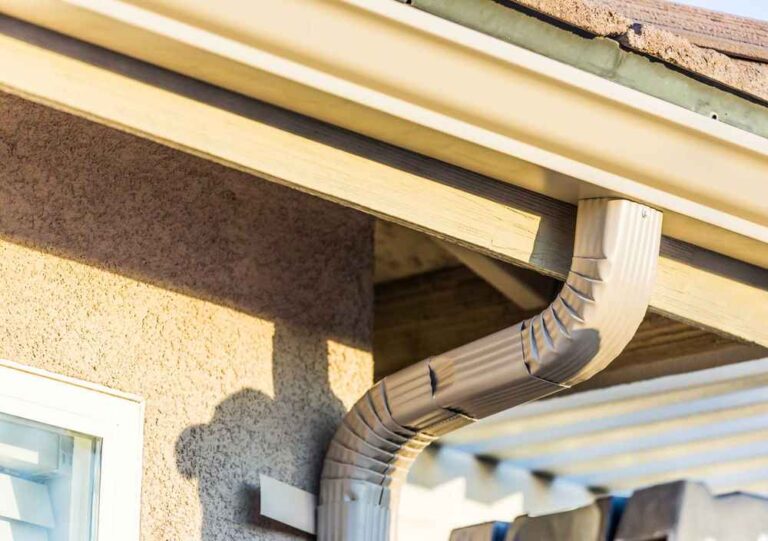 trusted gutter expert in Deatsville AL