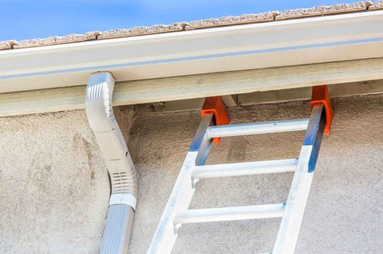 trusted gutter expert in Holtville AL