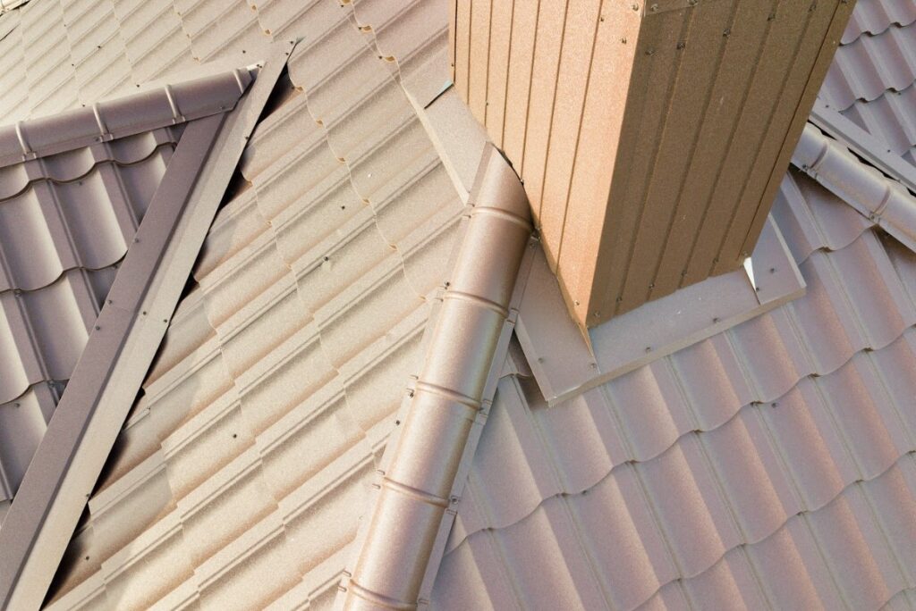 how to detect vulnerable areas on roof in Montgomery, AL